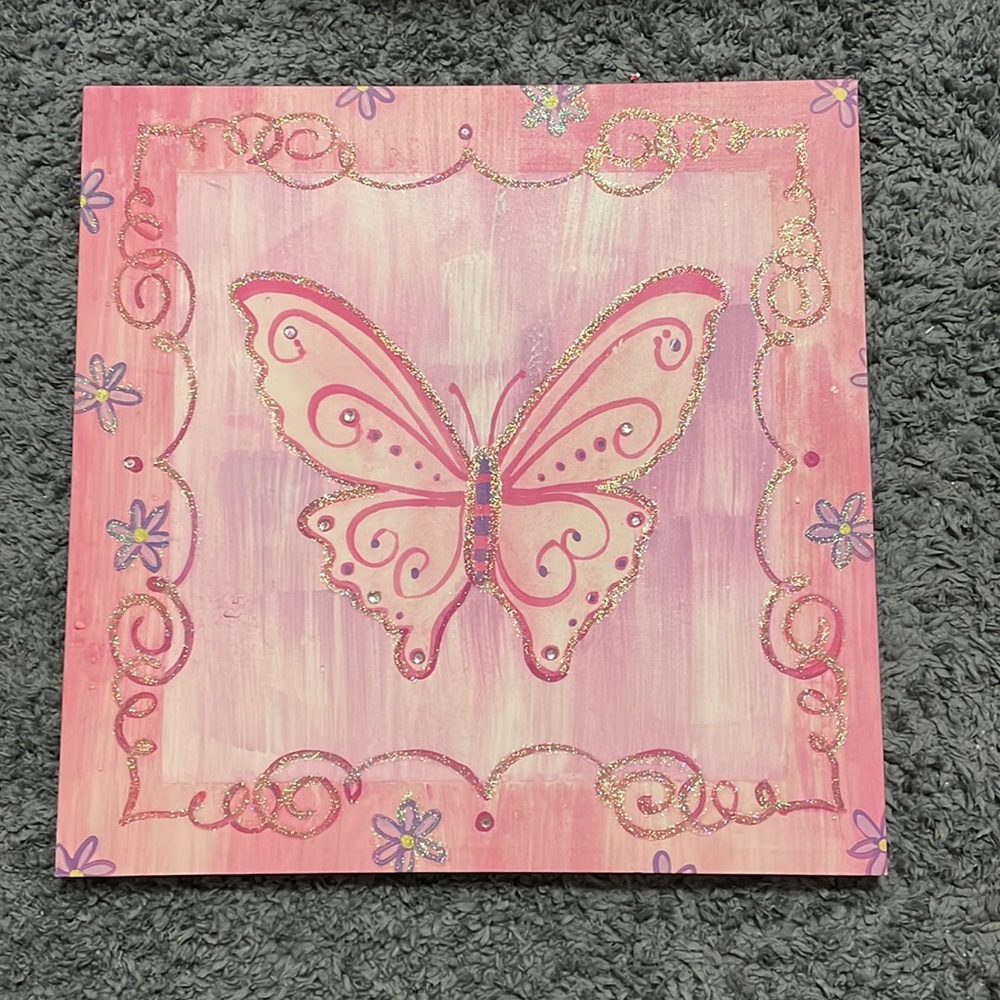 Beautiful girls room butterfly wall decor